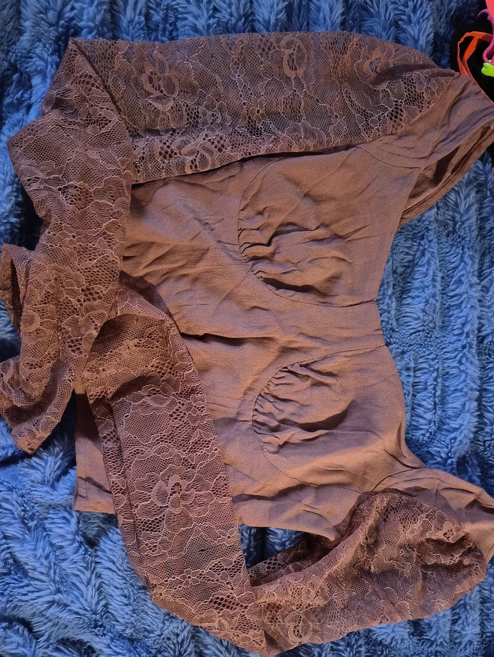 wild fable mauve lace long sleeve crop top